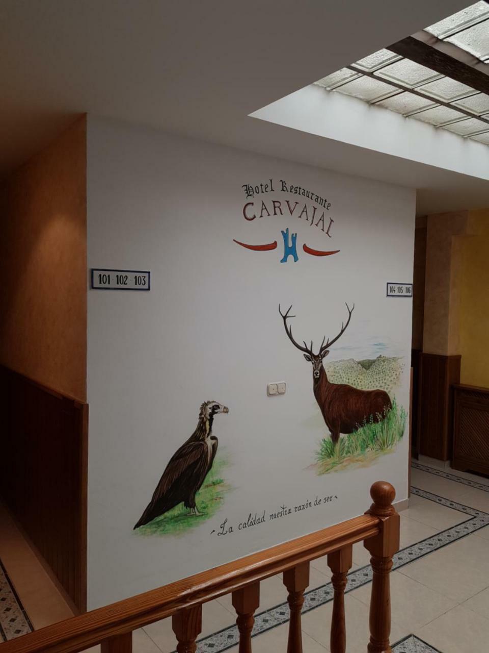 Hotel Carvajal Torrejon el Rubio Bagian luar foto